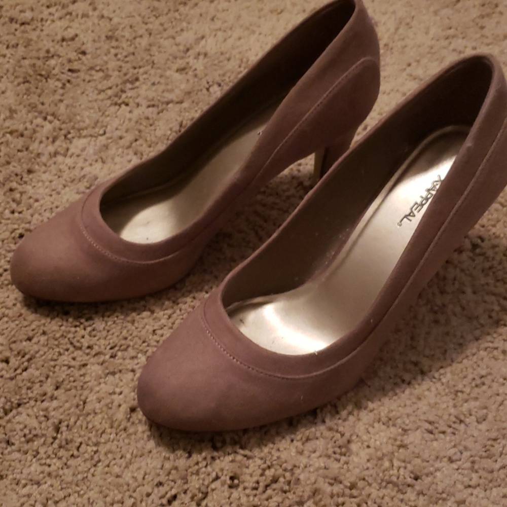 Tan suede heels